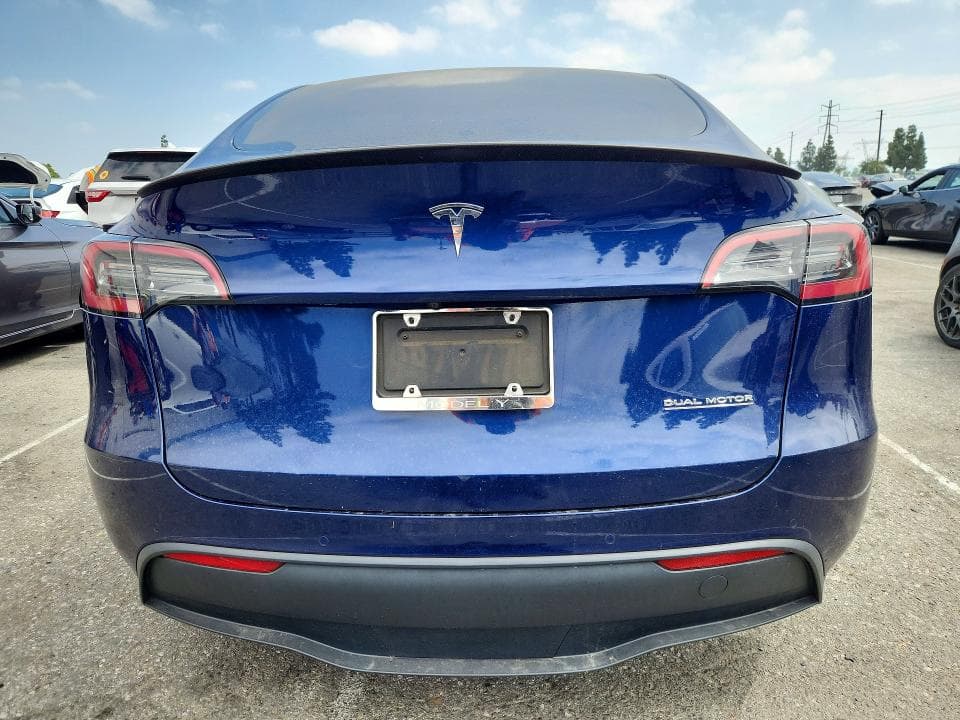 2022 TESLA MODEL Y 6