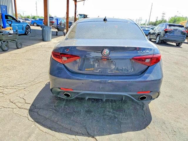 2019 ALFA ROMEO GIULIA 6