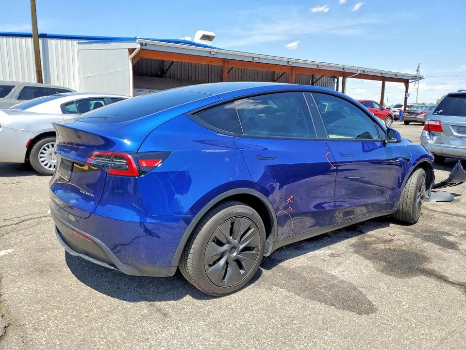 2024 TESLA MODEL Y 3