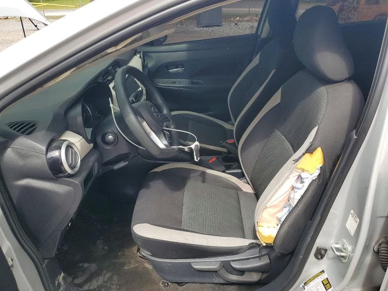 2021 NISSAN VERSA SV 7