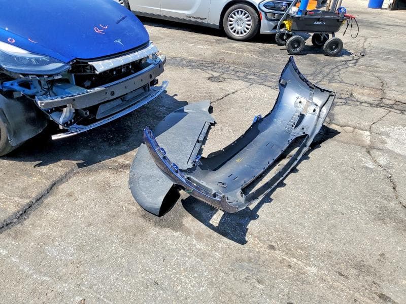 2024 TESLA MODEL Y 12