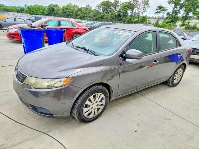 2013 KIA FORTE