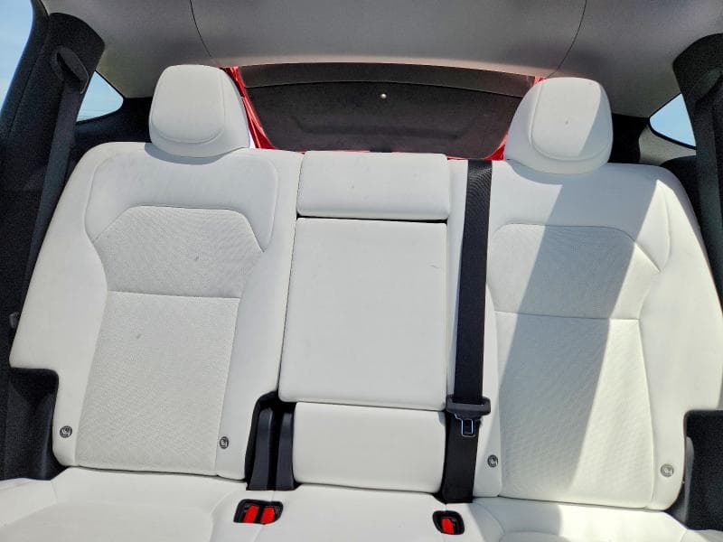 2026 TESLA MODEL Y 10
