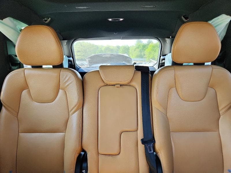 2019 VOLVO XC90 T6 MOMENTUM 10