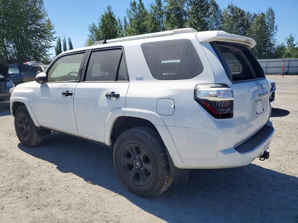 2024 TOYOTA 4RUNNER SR5 2