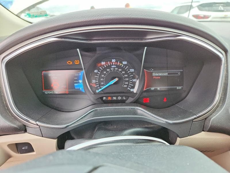 2017 FORD FUSION SE 9