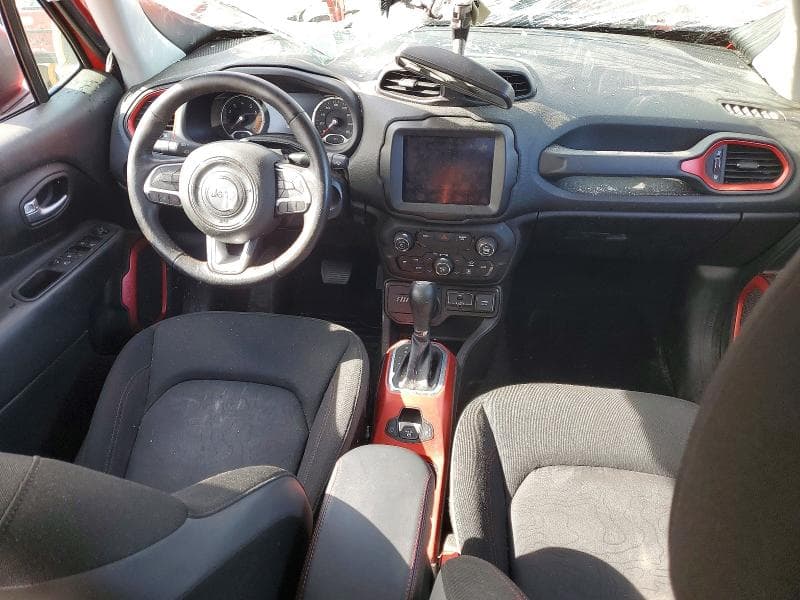 2019 JEEP RENEGADE TRAILHAWK 8