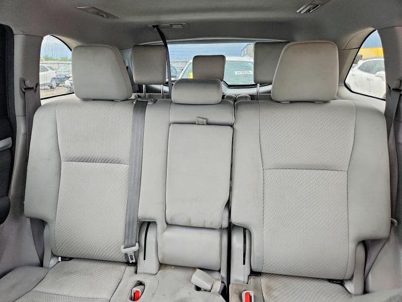 2018 TOYOTA HIGHLANDER LE 10
