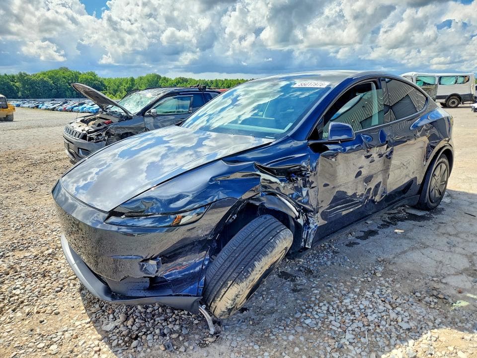 2026 TESLA MODEL Y - 1