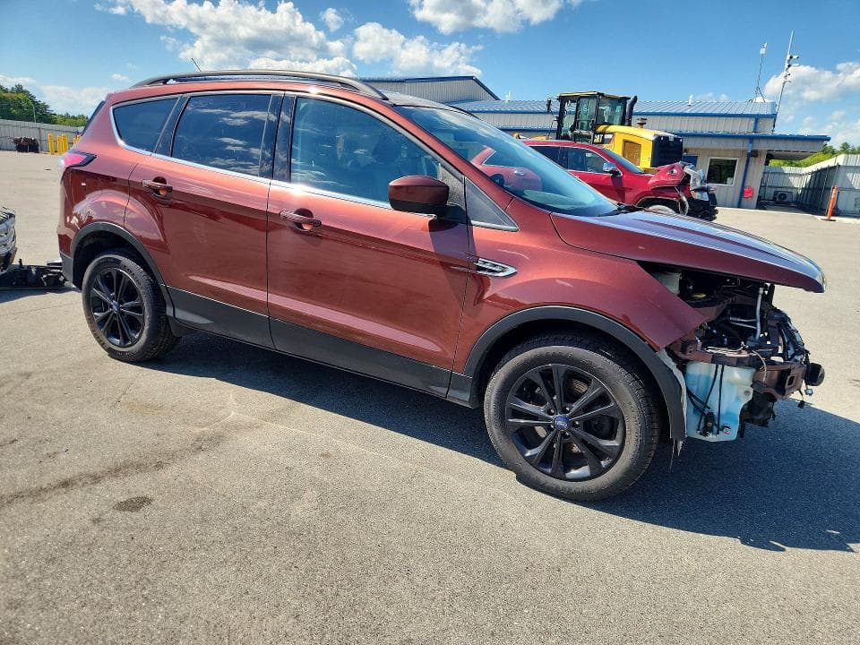 2018 FORD ESCAPE SE 4