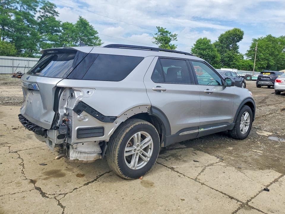 2021 FORD EXPLORER XLT 3
