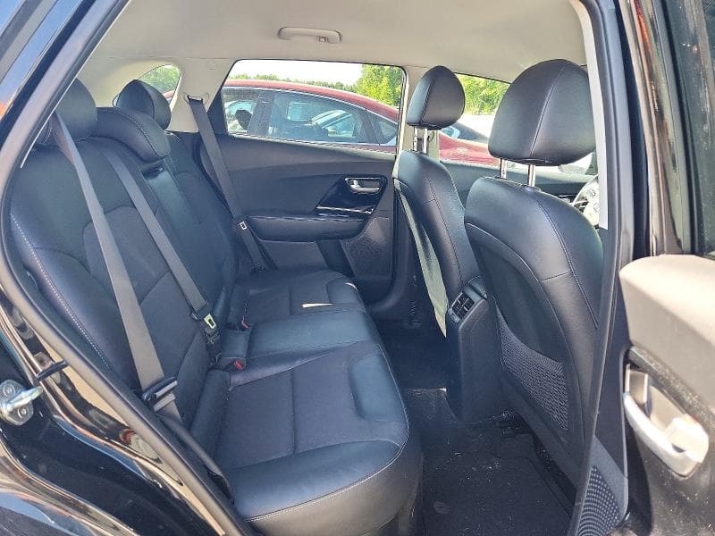 2017 KIA NIRO EX 11