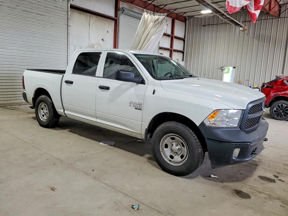 2023 RAM 1500 CLASSIC TRADESMAN 4