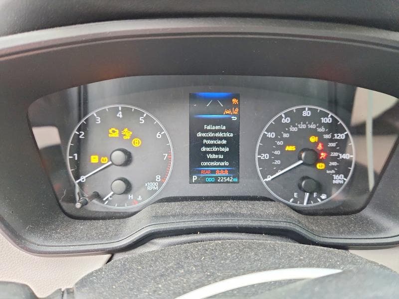 2025 TOYOTA COROLLA LE 9