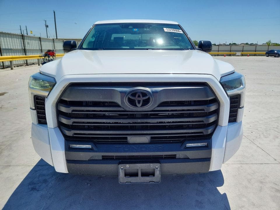 2023 TOYOTA TUNDRA SR5 5