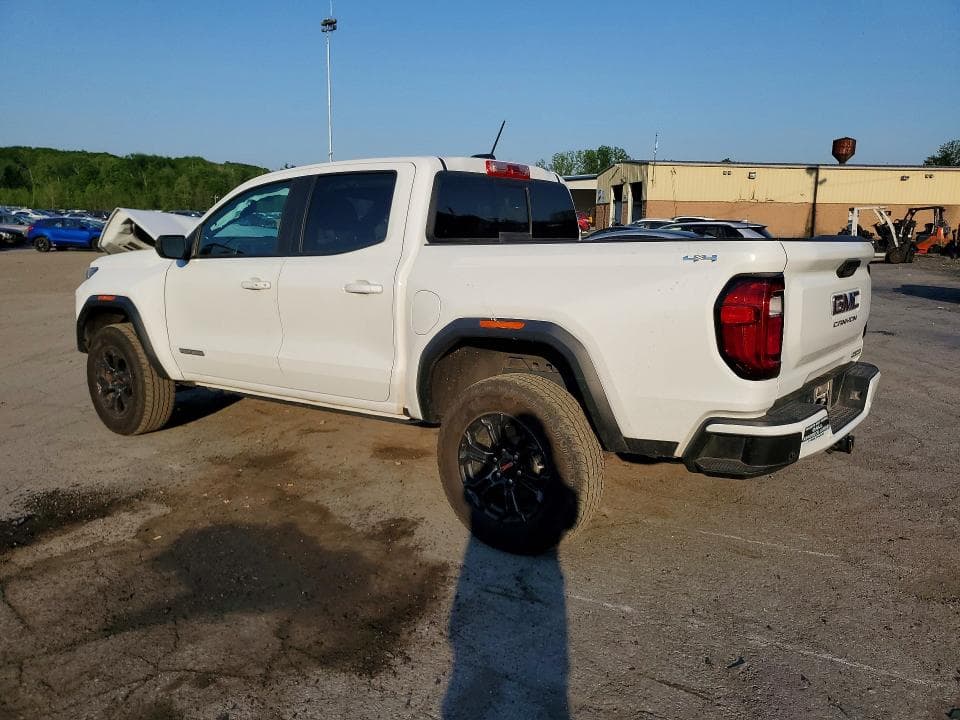 2025 GMC CANYON ELEVATION 2