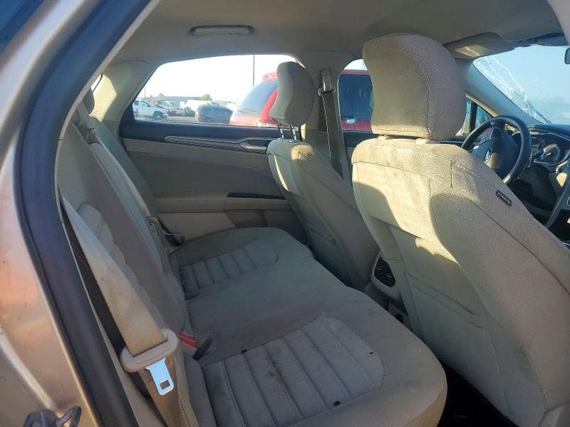 2017 FORD FUSION SE 10