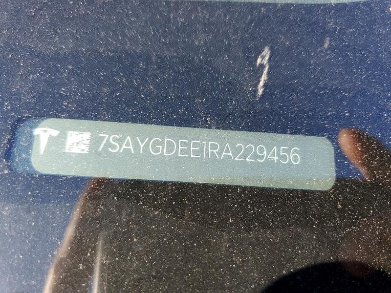 2024 TESLA MODEL Y 12