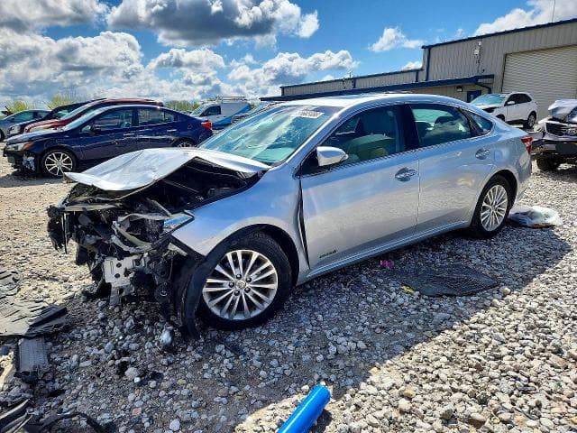 2013 TOYOTA AVALON