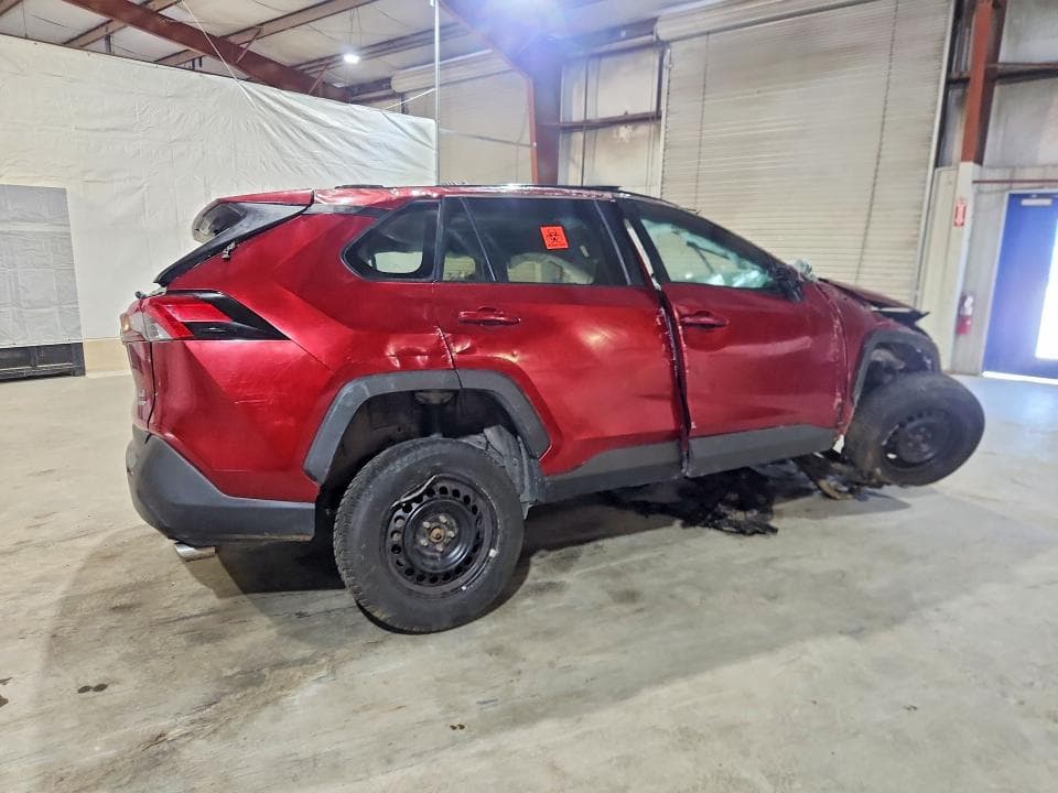 2019 TOYOTA RAV4 LE 3