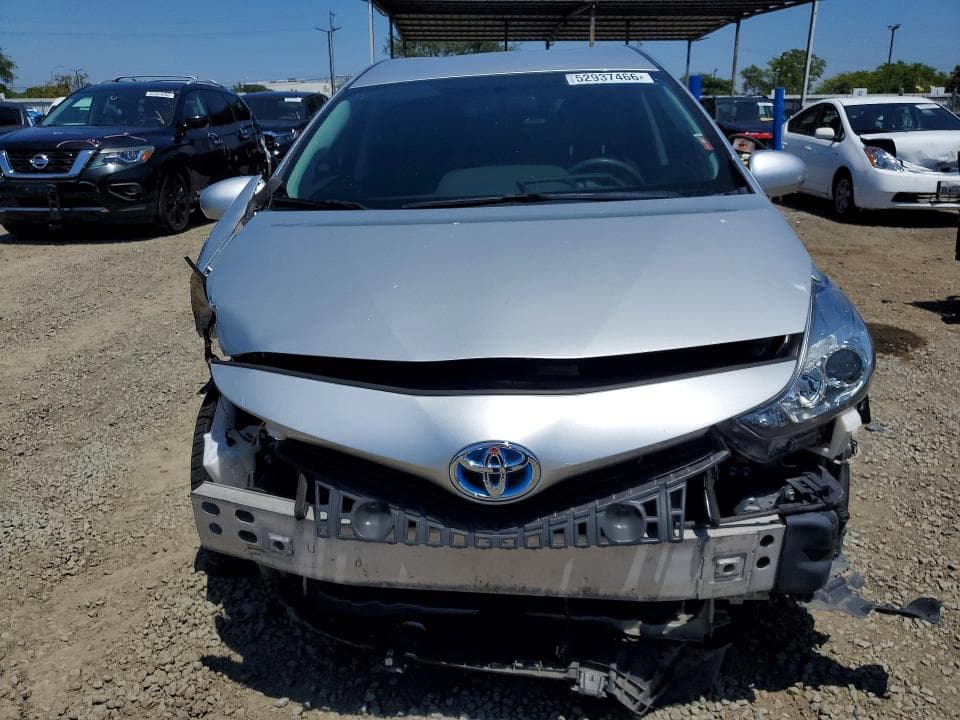 2017 TOYOTA PRIUS V THREE 5
