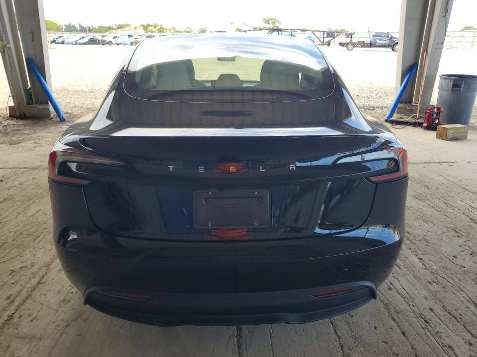 2025 TESLA MODEL 3 6