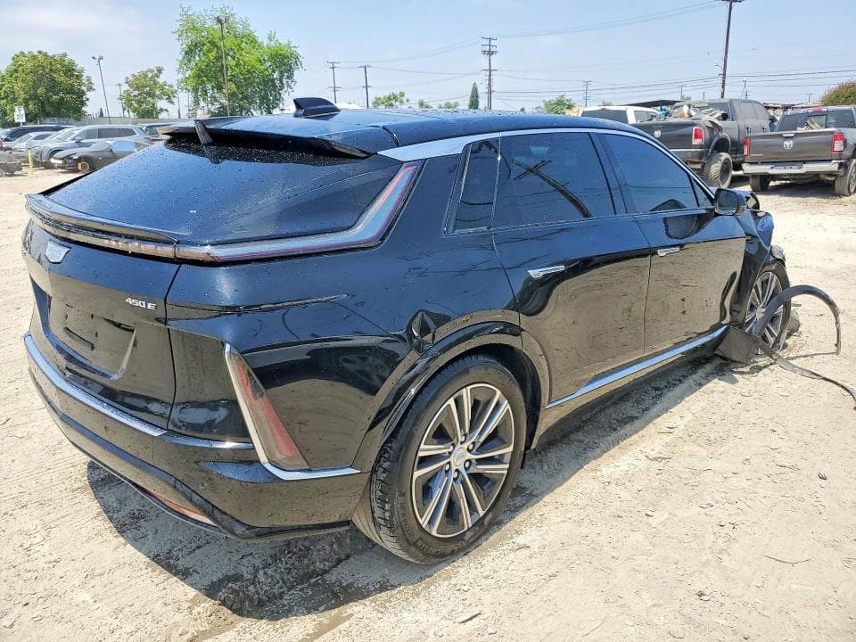2024 CADILLAC LYRIQ LUXURY 3