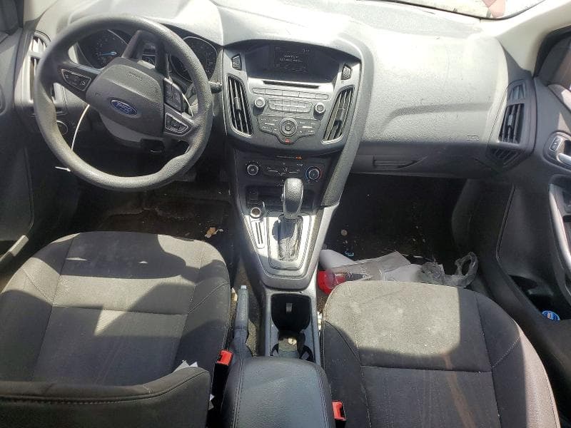 2017 FORD FOCUS SE 8