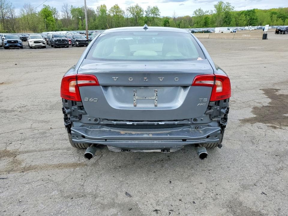 2017 VOLVO S60 DYNAMIC 6