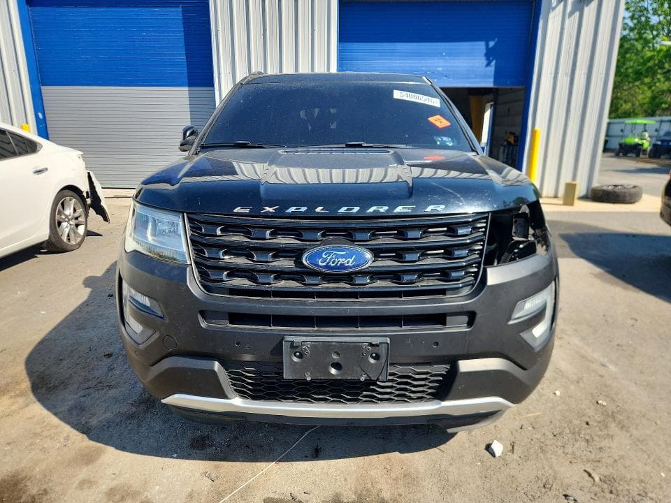2017 FORD EXPLORER XLT 5