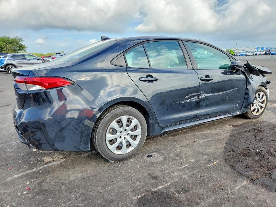 2021 TOYOTA COROLLA LE 3