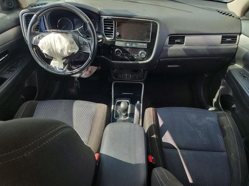 2018 MITSUBISHI OUTLANDER SE 8