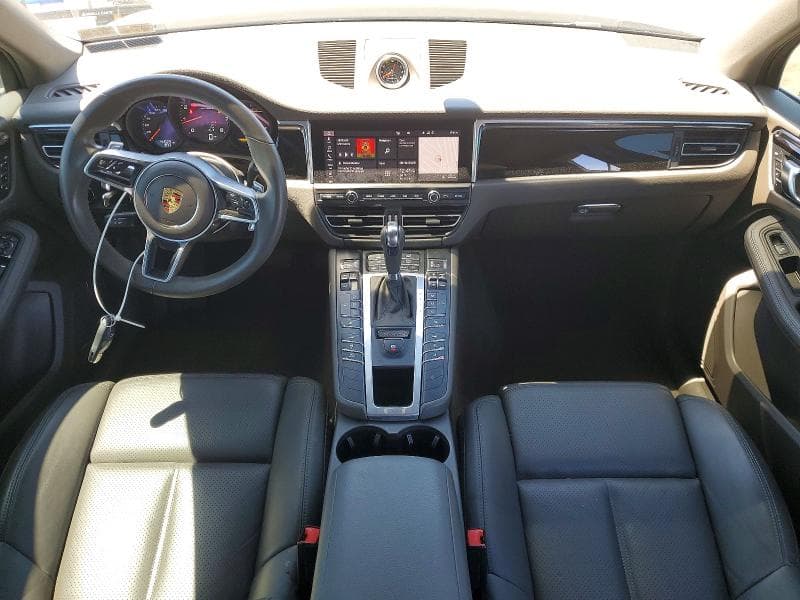 2021 PORSCHE MACAN 8