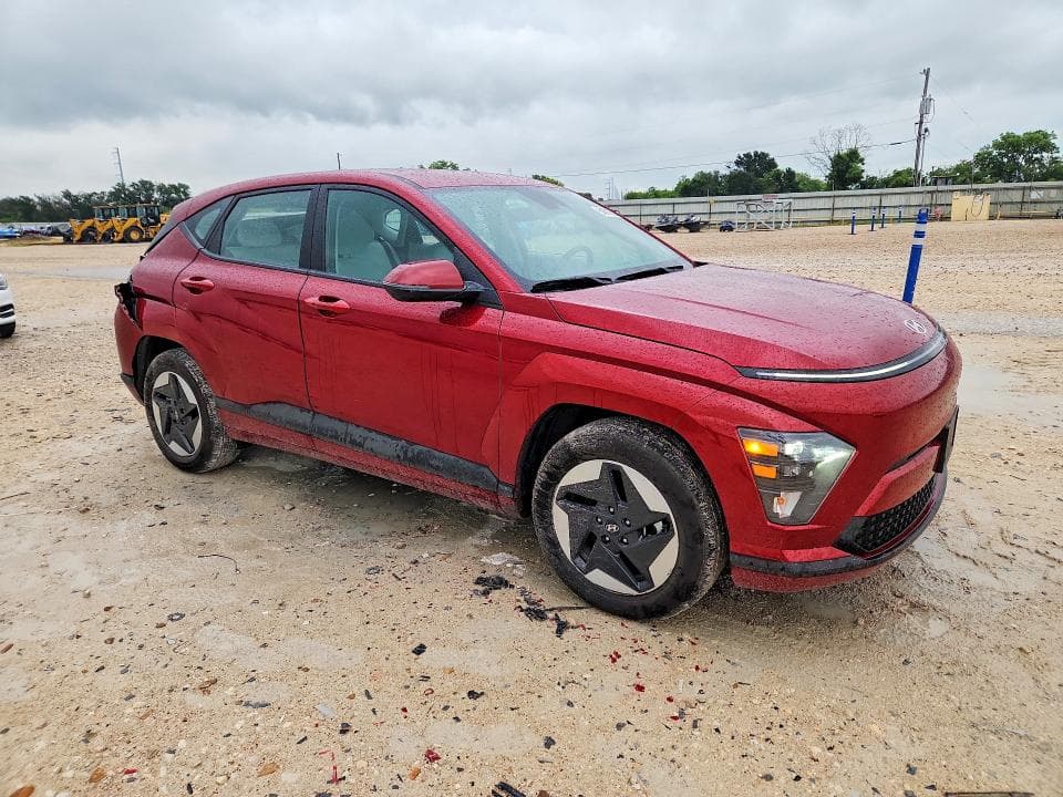 2025 HYUNDAI KONA SE 4