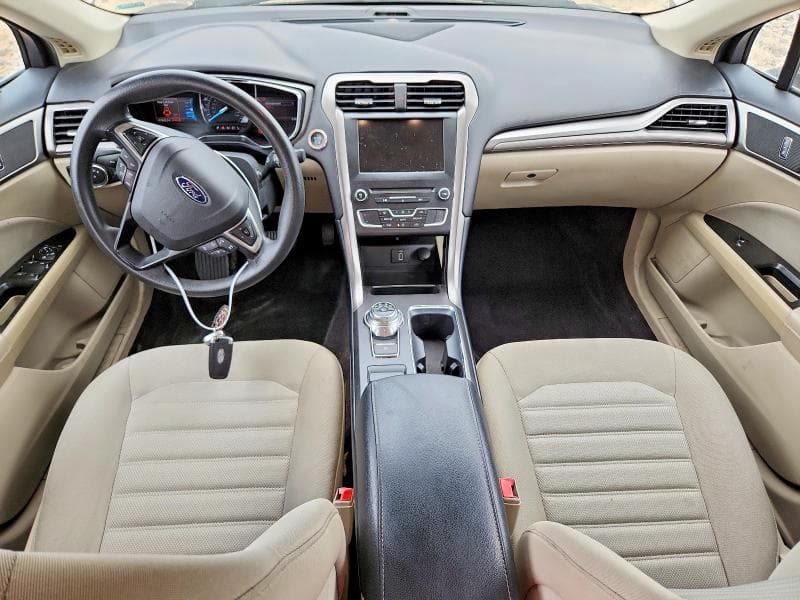 2017 FORD FUSION SE 8
