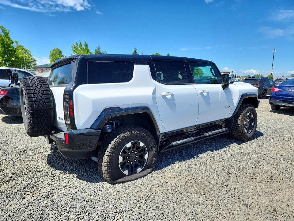 2024 GMC HUMMER SUV 2X 3