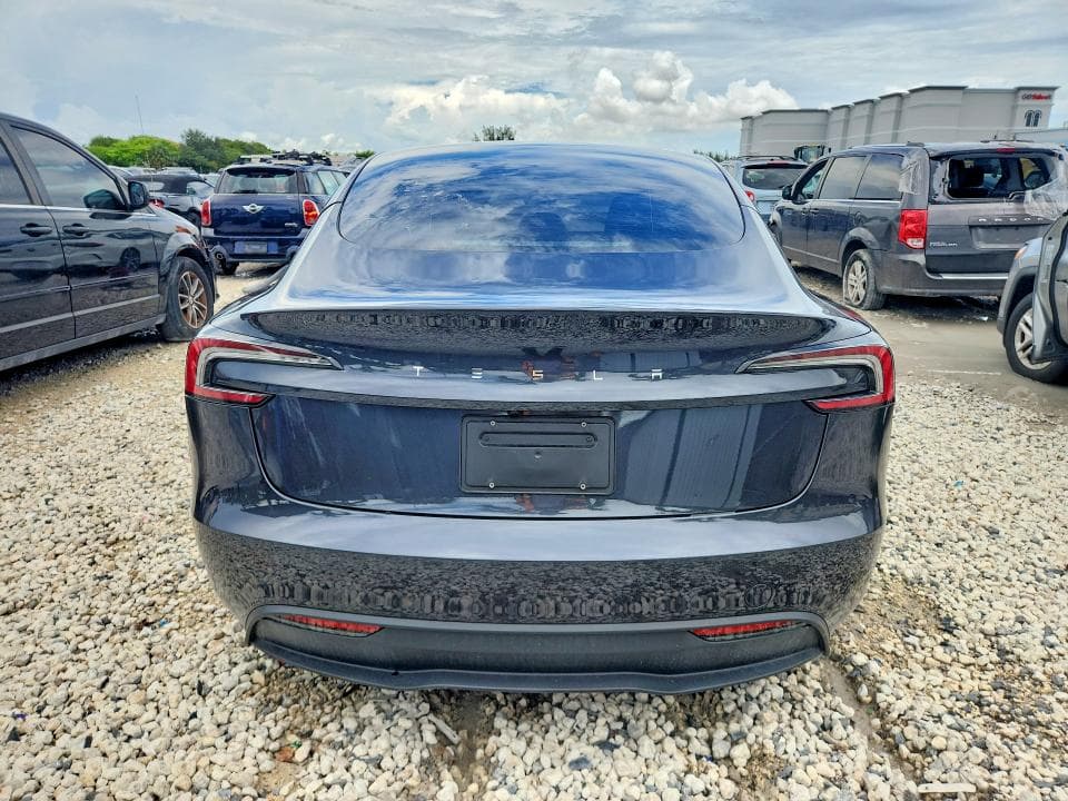2025 TESLA MODEL 3 6