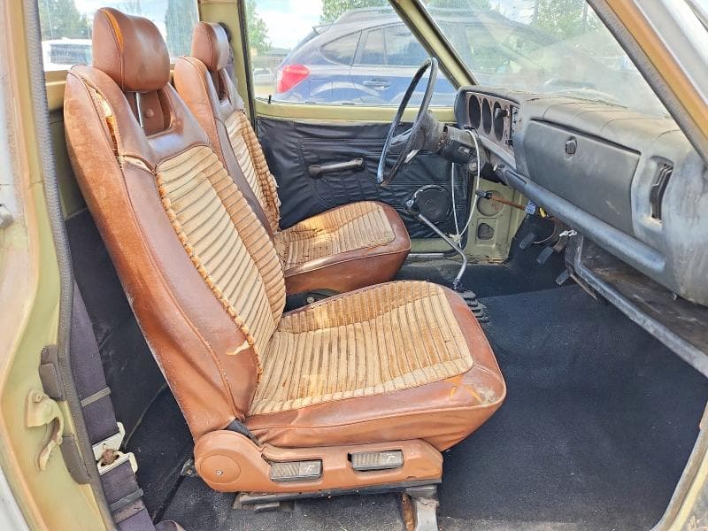 1973 DATSUN 620 10
