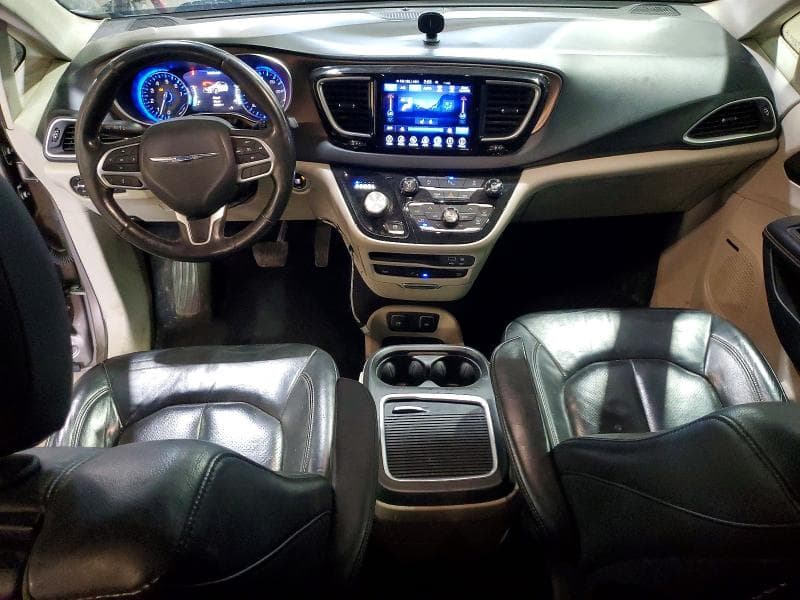 2017 CHRYSLER PACIFICA TOURING L PLUS 8