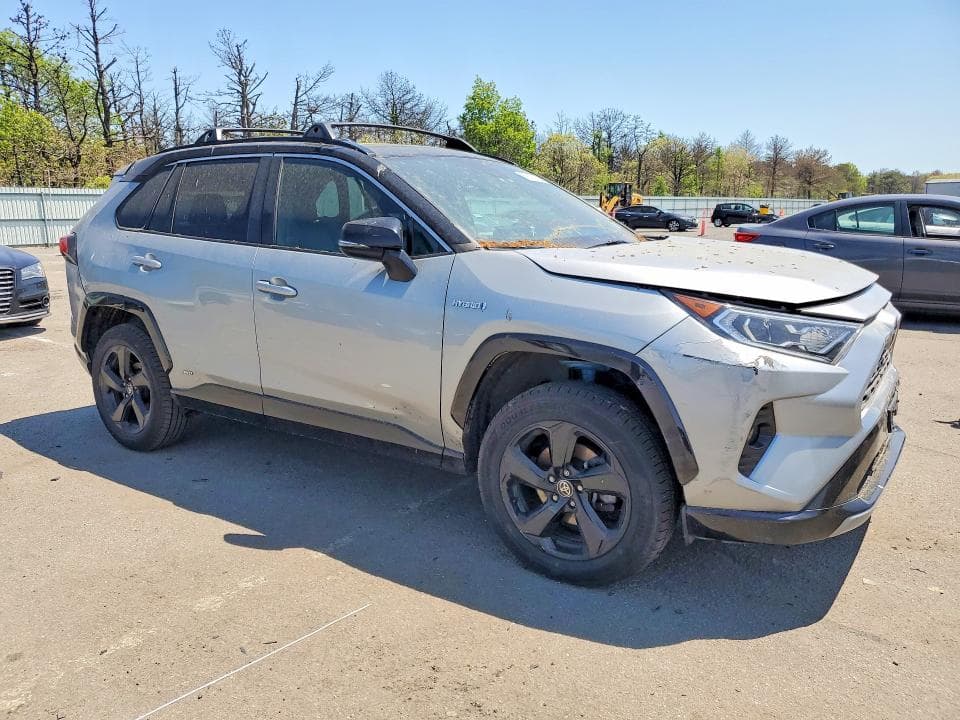 2021 TOYOTA RAV4 XSE 4