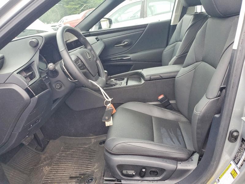 2025 LEXUS ES 300H BASE 7