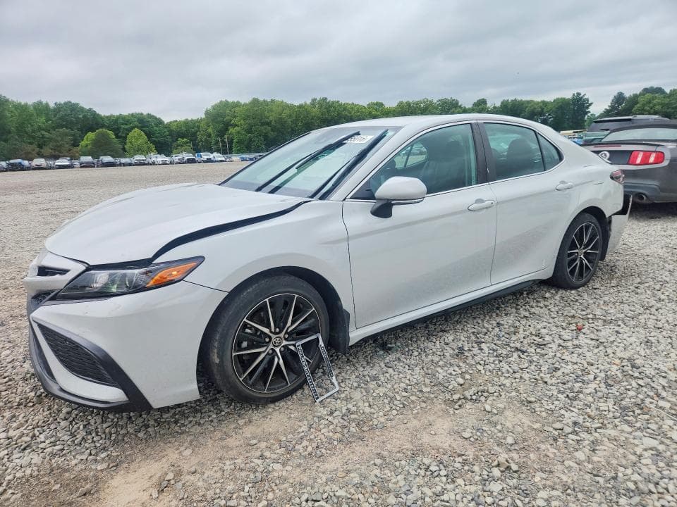 2022 TOYOTA CAMRY SE - 1