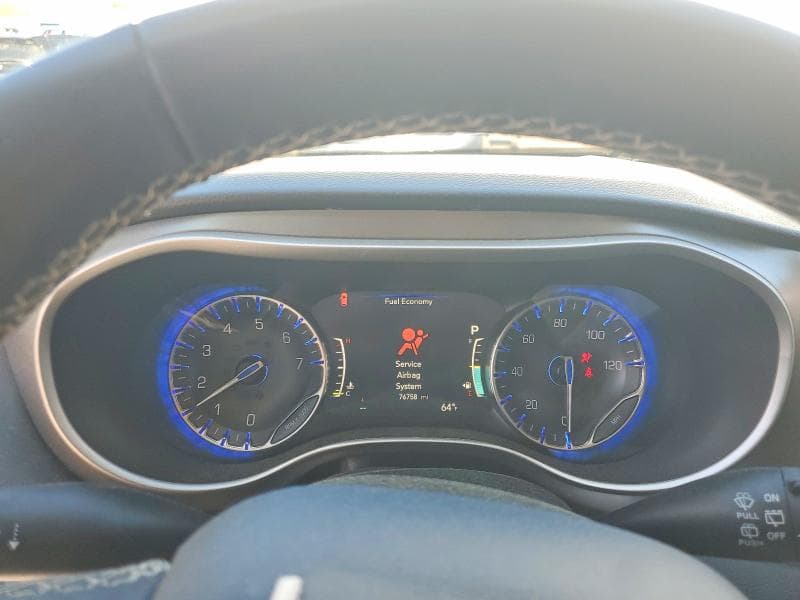 2022 CHRYSLER PACIFICA TOURING L 9