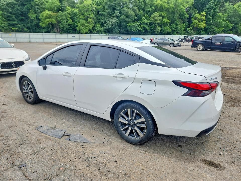2021 NISSAN VERSA SV 2