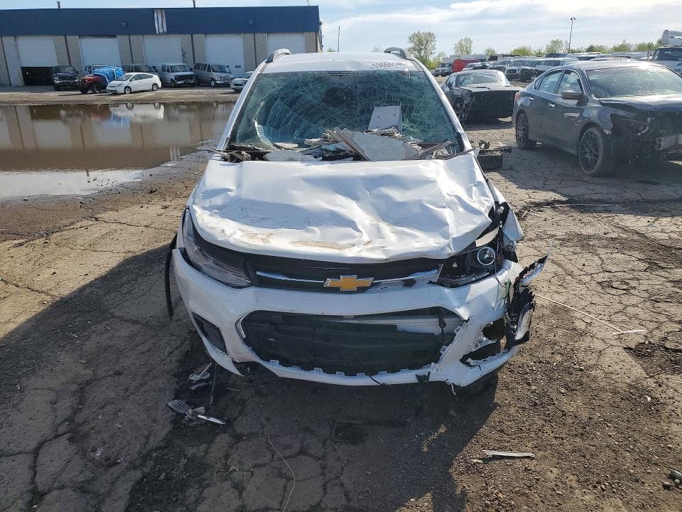 2020 CHEVROLET TRAX 1LT 5