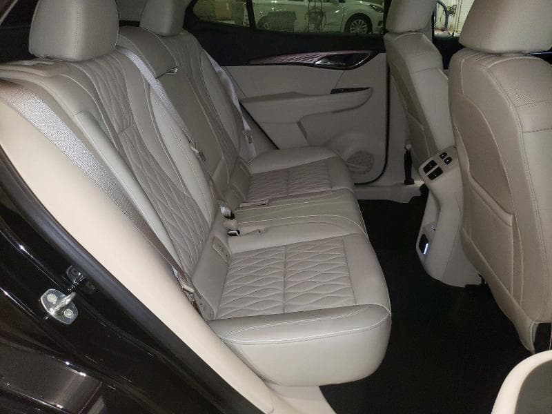 2023 BUICK ENVISION AVENIR 11