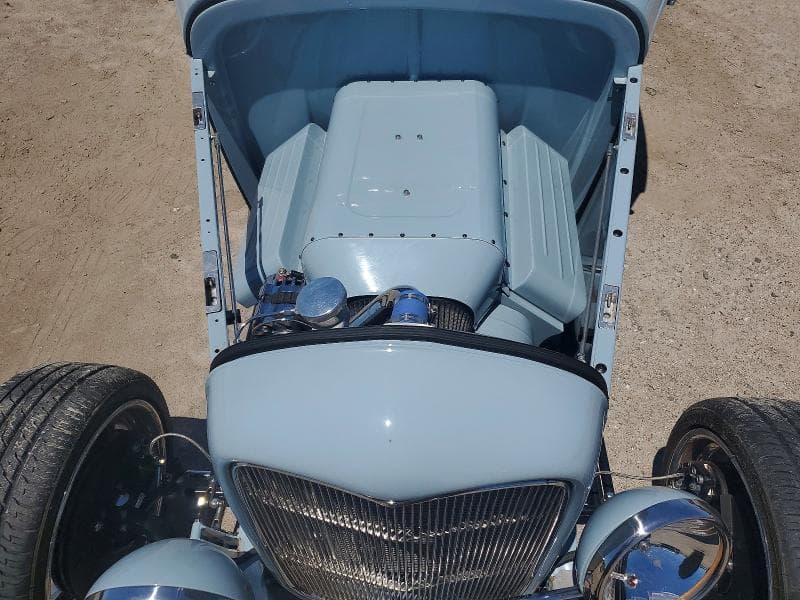 1932 FORD MODEL B 11