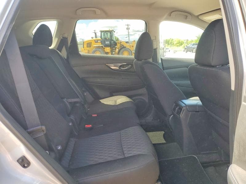 2018 NISSAN ROGUE SV 11