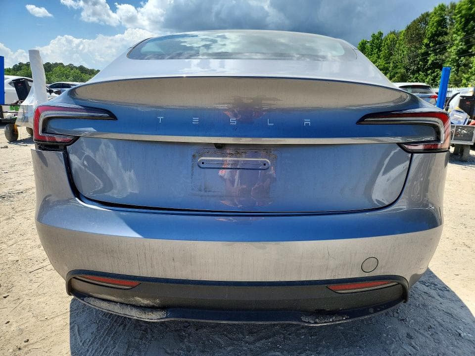 2025 TESLA MODEL 3 6