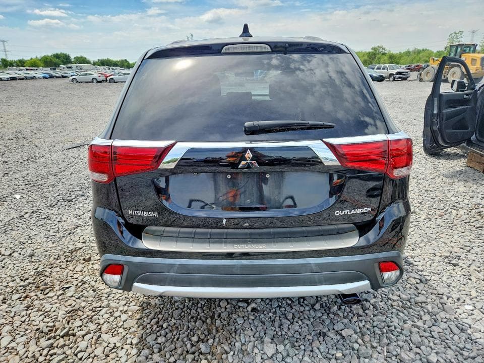 2017 MITSUBISHI OUTLANDER ES 6